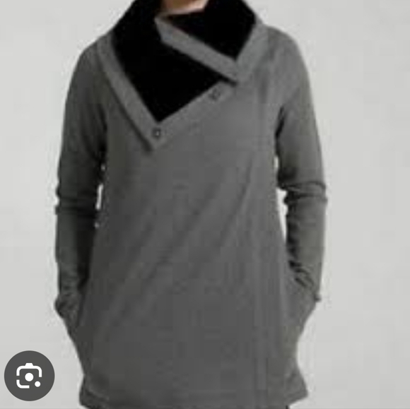 Lululemon Savasana Wrap Asymmetrical jacket sweater cozy athleisure size 8 - Picture 1 of 12